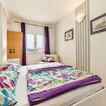 Petranic Apartment Tisno