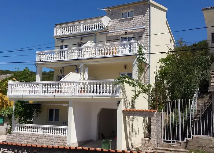 Apartment Petranic *