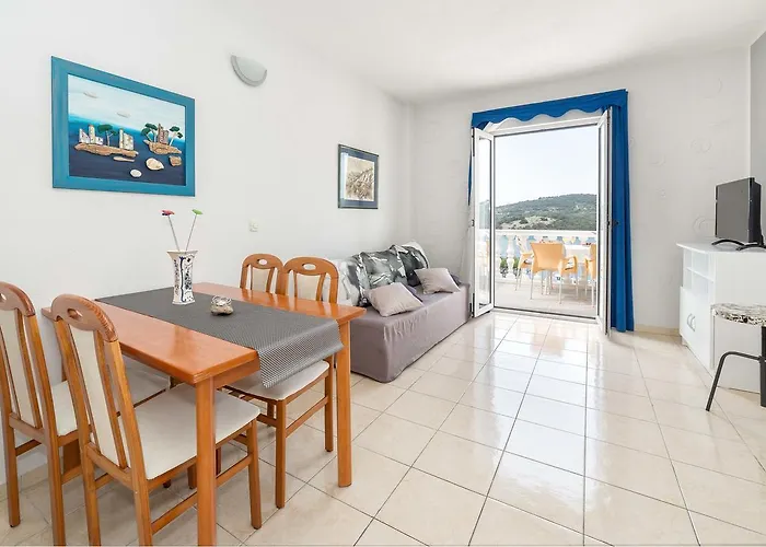 Petranic 아파트 티스노